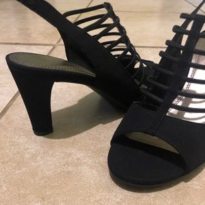 Laura Scott Heels
